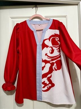 Red & White Graphic Panel Blouse with Light Gray Trim